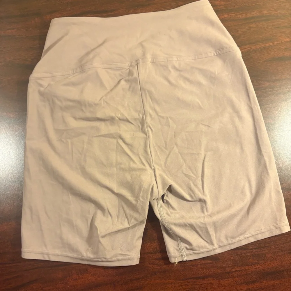 Women’s GYMSHARK crossover biker shorts; size S; taupe color - Picture 3 of 4